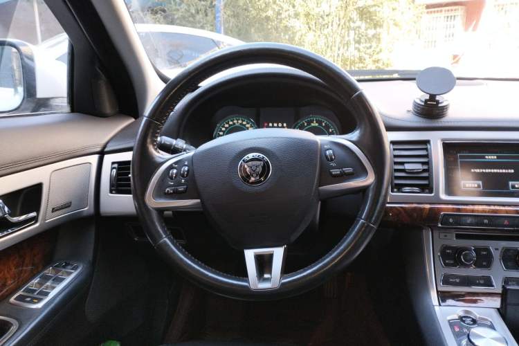 Used Jaguar XF 2015 XF 2.0T Sportbrake Luxury Edition