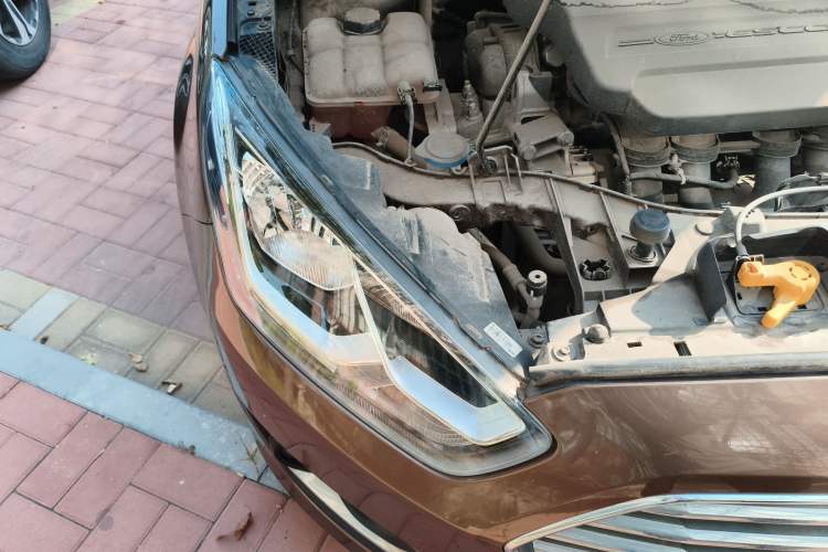 Used Ford Escort 2017 Happiness Edition 1.5L Automatic Fashion Version Right Front Headlight