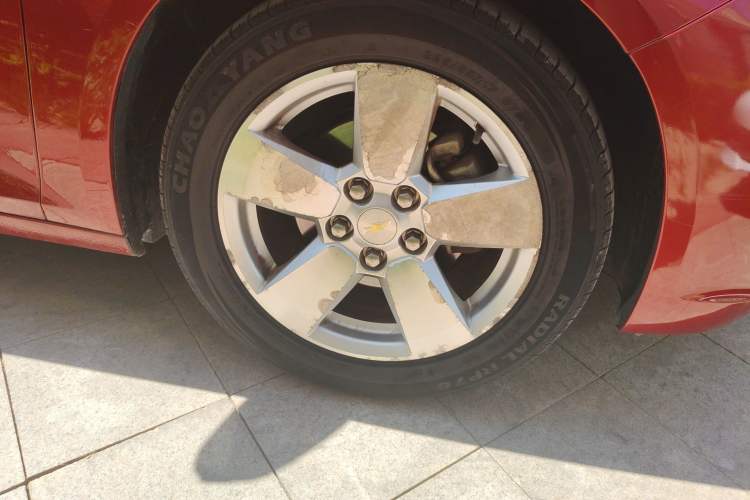 Used Chevrolet Malibu 2012 2.0L Automatic Luxury Edition Right Front Wheel Hub