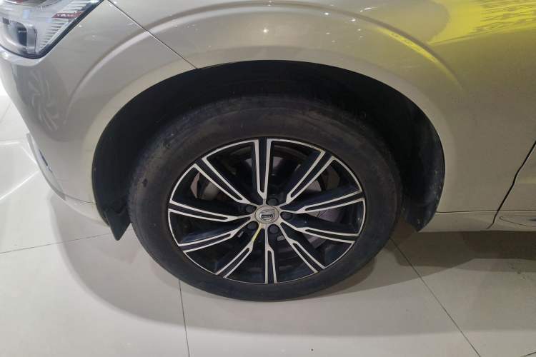 Used Volvo XC60 2021 T5 4x4 Smart Luxury Edition