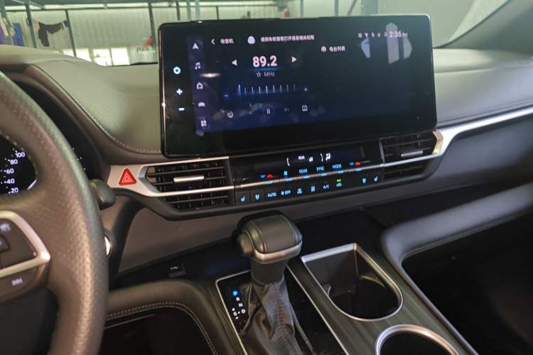 Used Toyota SIENNA 2021 2.5L Hybrid Premium Edition Audio And AC Panel