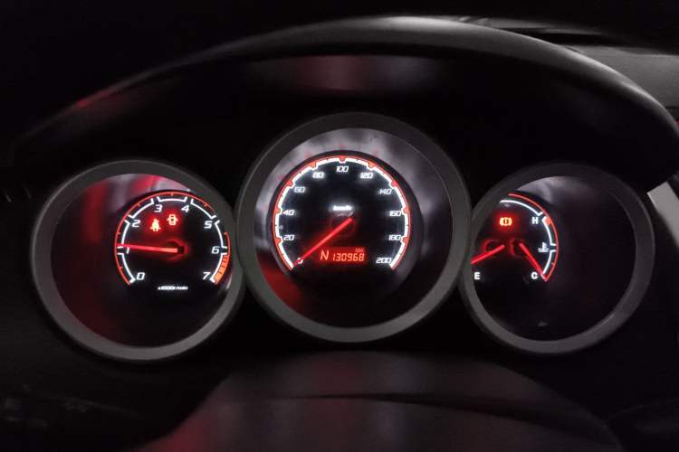 Used CHANGAN CX20 2014 1.4L IMT Sunroof Navigation Version China IV Standard