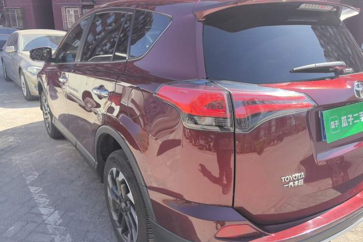 Used Toyota RAV4 2018 2.5L Automatic 4x4 Elite i Edition
