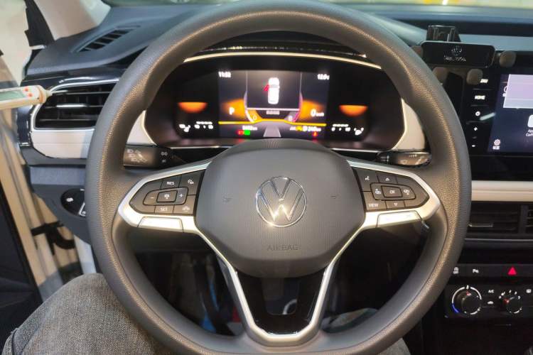 Used Volkswagen Tharu 2025 New Sharp 1.5L Ambitious Edition Steering Wheel