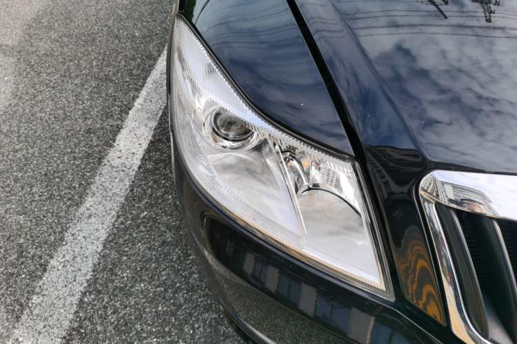 Used Skoda Octavia 2014 1.6L Automatic Yijie Edition Right Front Headlight