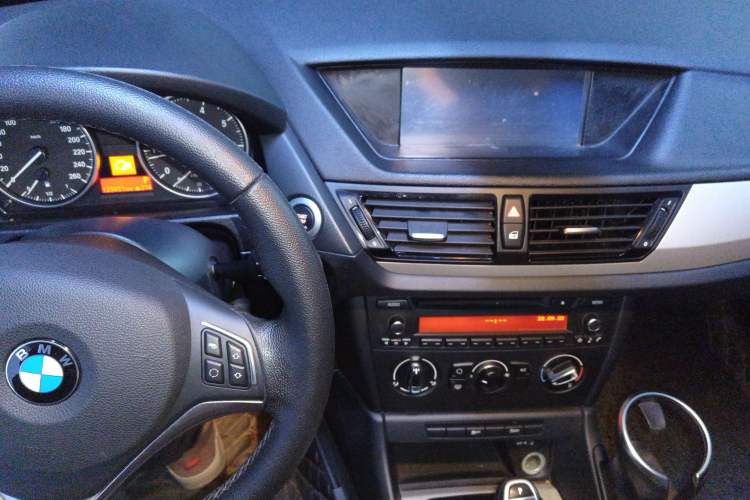 Used BMW X1 2014 sDrive18i Fashion Model