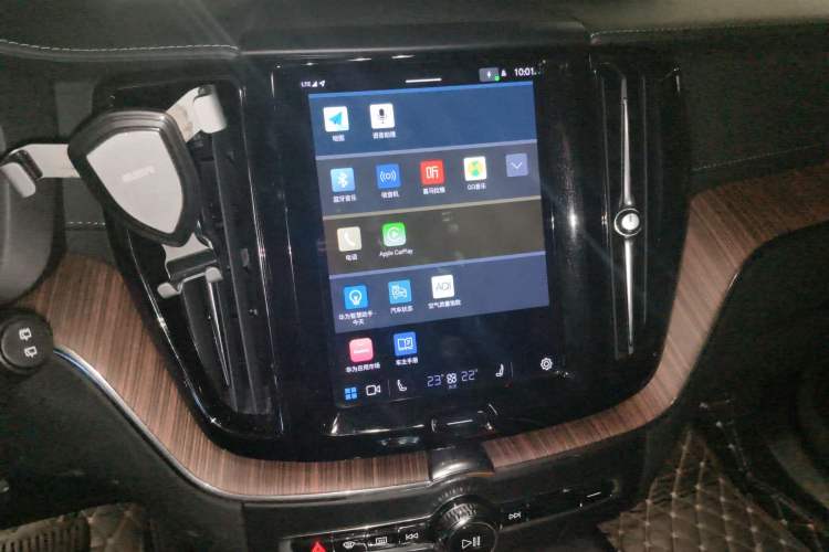 Used Volvo XC60 2022 B5 4x4 Smart Luxury Edition
