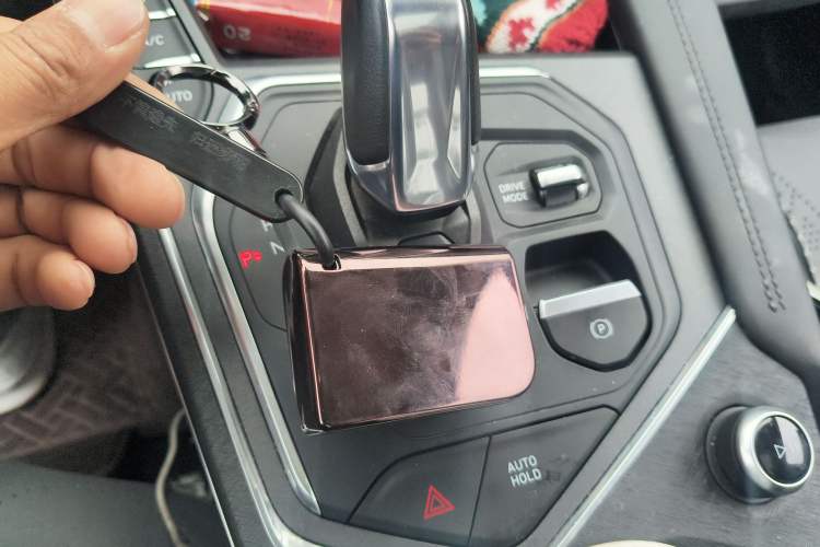 Used Lynk & Co 01 2021 2.0TD Two-Wheel-Drive Pro Trim Vehicle Key