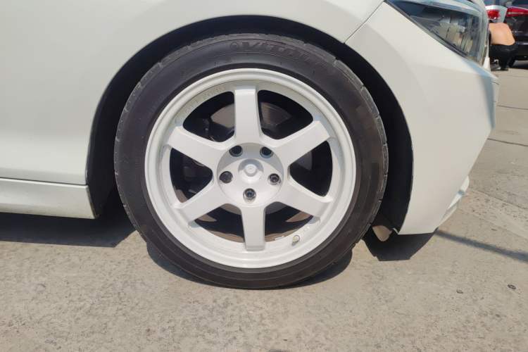 Used BMW 2 Series 2014 220i Sport Design Package
