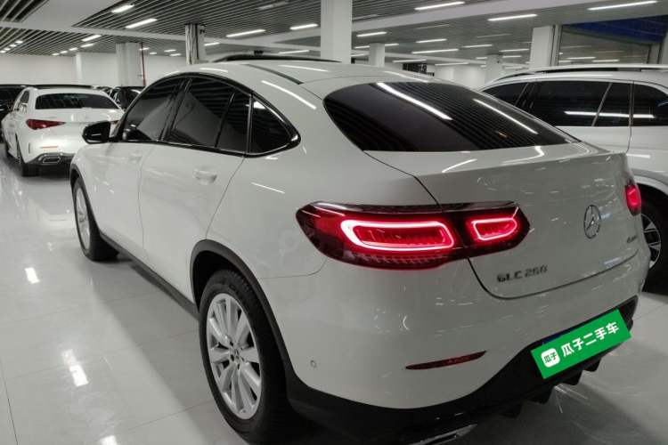 Used Mercedes-Benz GLC Coupe 2021 GLC 260 4MATIC Coupe SUV
