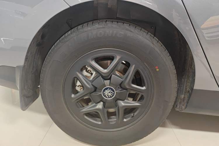 Used BYD Qin PLUS 2025 DM-i Smart Drive 55KM Leading Model
