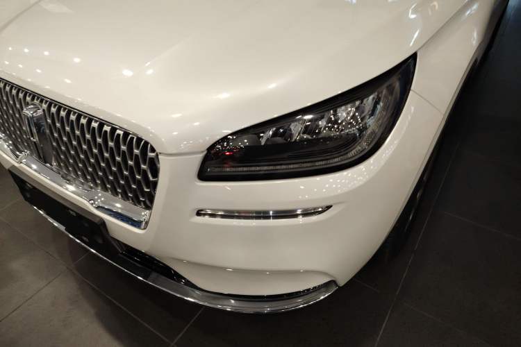 Used Lincoln Corsair 2021 2.0T Two-Wheel Drive Deluxe Edition