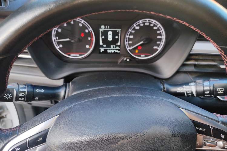 Used Geely Auto Vision X3 2021 PRO 1.5L CVT Deluxe Model
