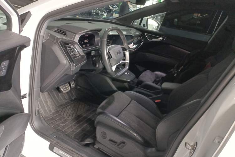 Used Audi Q4 e-tron 2023 50 e-tron quattro Visionary Edition