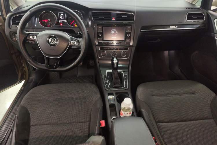 Used Volkswagen Golf 2018 230TSI Automatic Comfort Model
