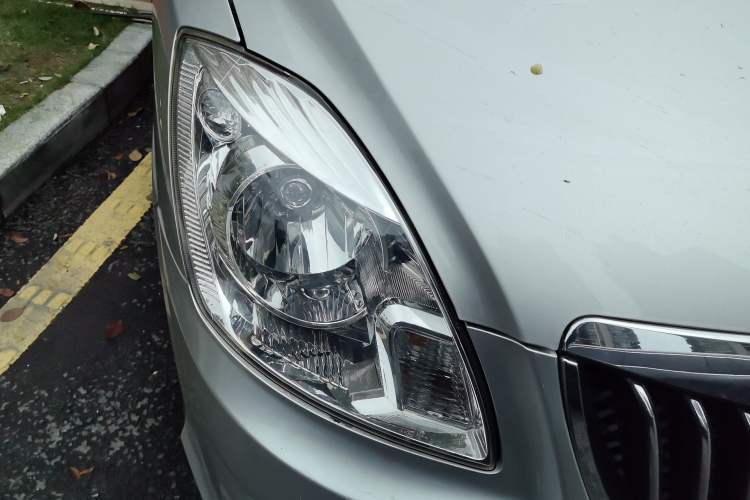 Used Foton MP-X E 2014 2.0L Wealth Express Comfort Edition Basic Configuration Short Wheelbase with 4G63 Engine