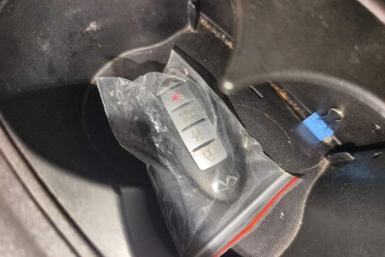 Used Infiniti G Series 2010 G25 Sedan Sport Edition Vehicle Key