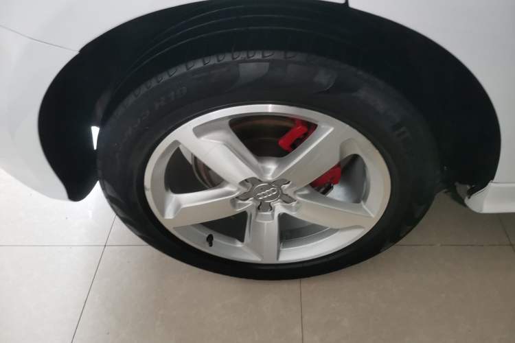 Used Audi Q5 2018 Collector's Edition 40 TFSI Ambition Model
