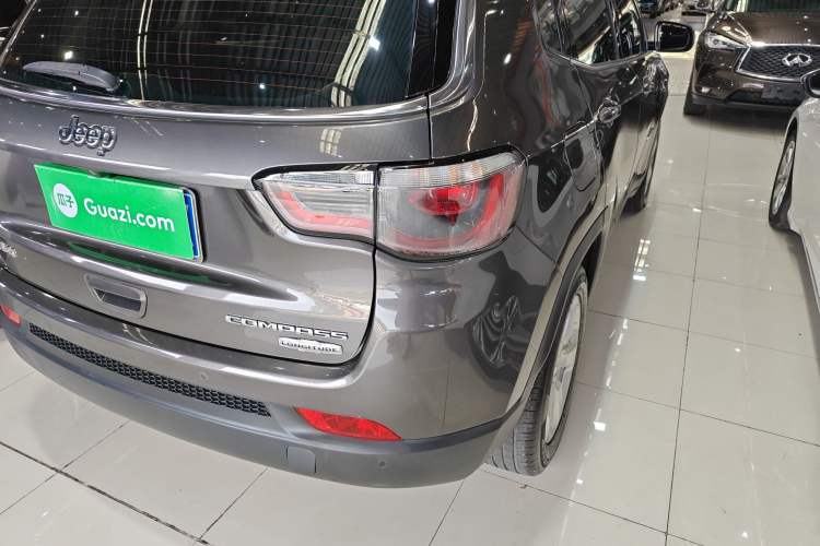 Used Jeep Compass 2017 200T Automatic Family Edition