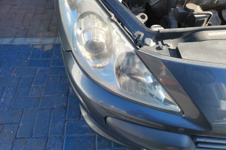 Used Peugeot 307 2010 Sedan 1.6L Automatic Comfort Edition Right Front Headlight