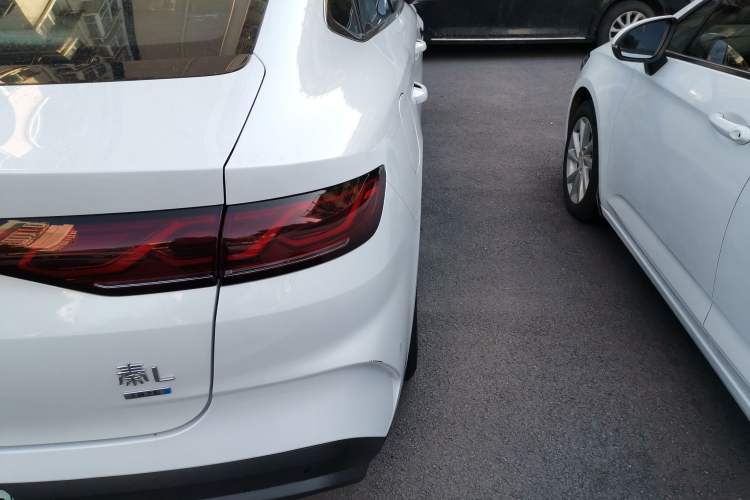 Used BYD Qin L 2025 DM-i Smart Drive 120KM Superior Model