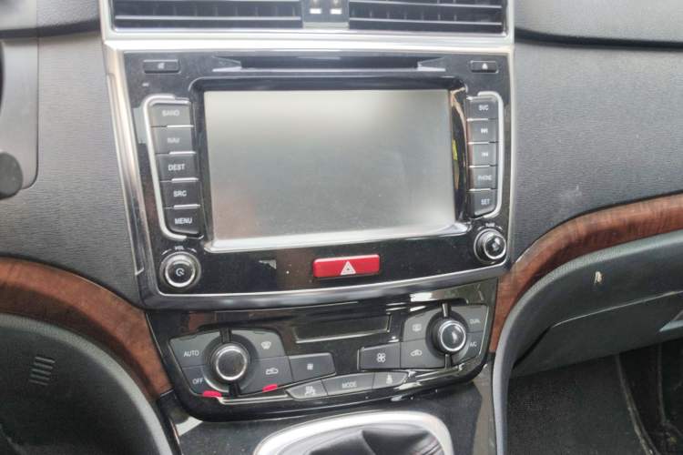 Used Haval H6 2014 Sport Version 1.5T Manual Two-Wheel Drive Elite Edition
