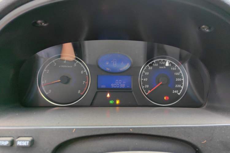 Used Geely Auto Classic Emgrand 2013 Sedan 1.5L Manual Entry-Level Model Instrument Cluster