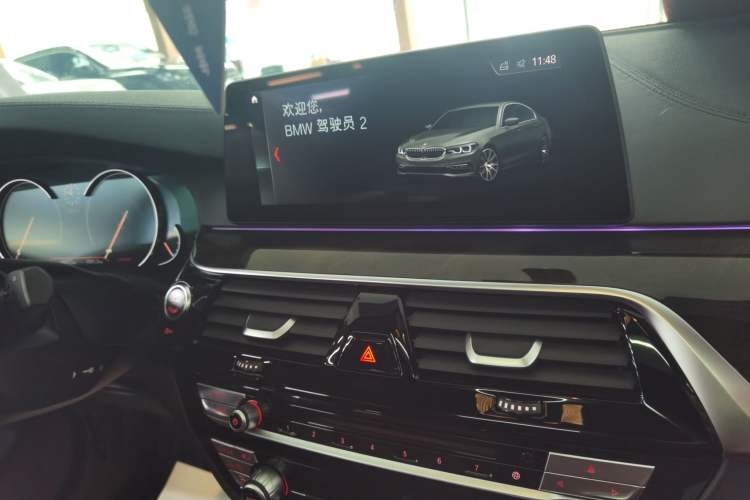 Used BMW 5 Series 2018 Restyled 530Li Leading Edition M Sport Package
