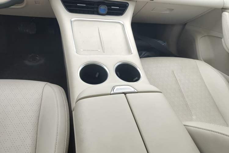 Used FORTHING Xinghai S7 2024 555 Enjoyment Edition Gear Lever