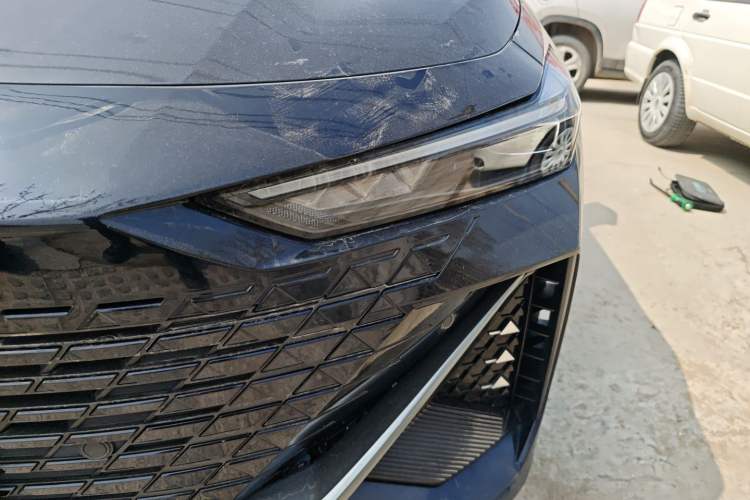 Used CHANGAN UNI-V 2022 1.5T Prestige Version