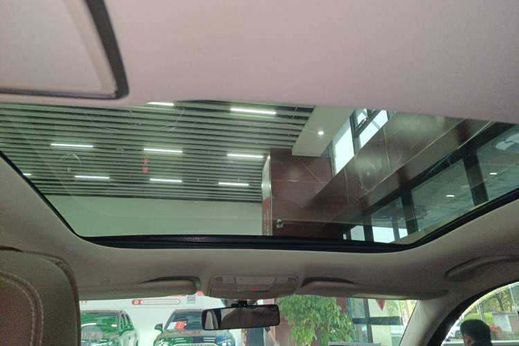 Used Mercedes-Benz E-Class 2023 Updated E 300 L Luxury Edition
