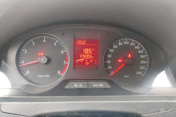 Used Volkswagen Santana 2013 1.6L Manual Fashion Edition
