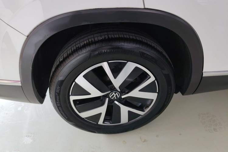 Used Volkswagen Tayron 2023 280TSI Two-Wheel-Drive Luxury Plus Advanced Version Exterior 5