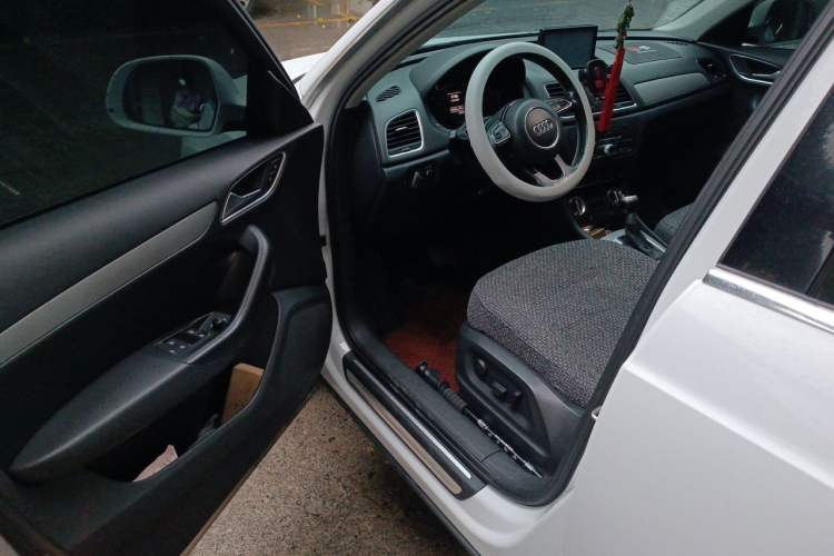 Used Audi Q3 2015 35 TFSI Ambition Edition
