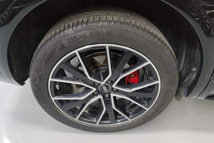 Used Audi Q5L 2025 quattro 45th Anniversary Edition 45 TFSI Luxury Dynamic Model
