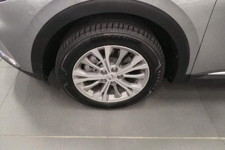 Used Buick Envision 2022 Encore Plus 652T Five-Seat Luxury Model
