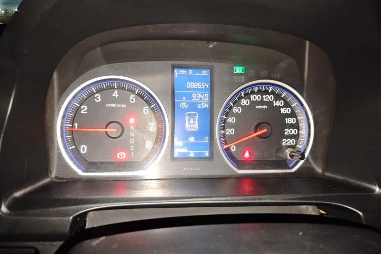 Used Honda CR-V 2010 2.4L automatic four-wheel drive luxury version Instrument Cluster