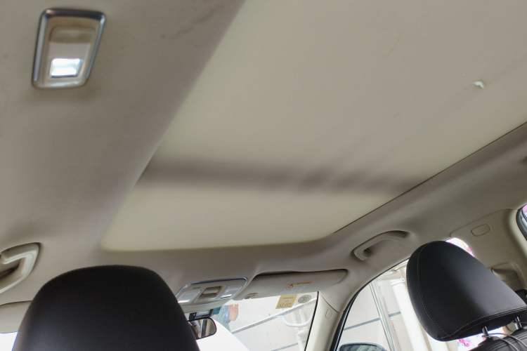 Used Geely Auto Emgrand X7 Sport 2016 1.8TD Automatic ZhiShang Model