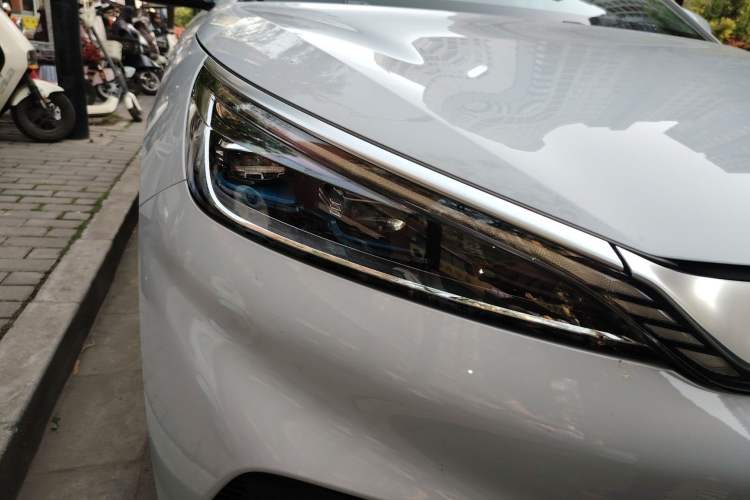 Used BYD Yuan PLUS 2022 430 km Luxury Version Right Front Headlight