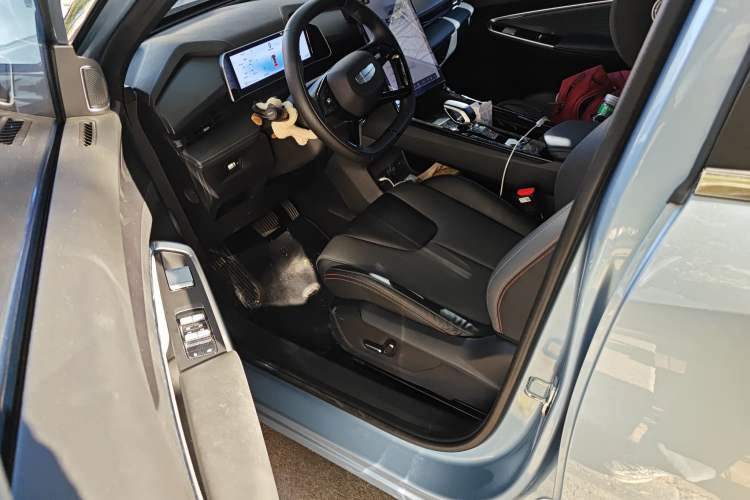 Used Geely Auto Emgrand X7 Sport 2023 Boyue COOL 1.5TD Smart Model