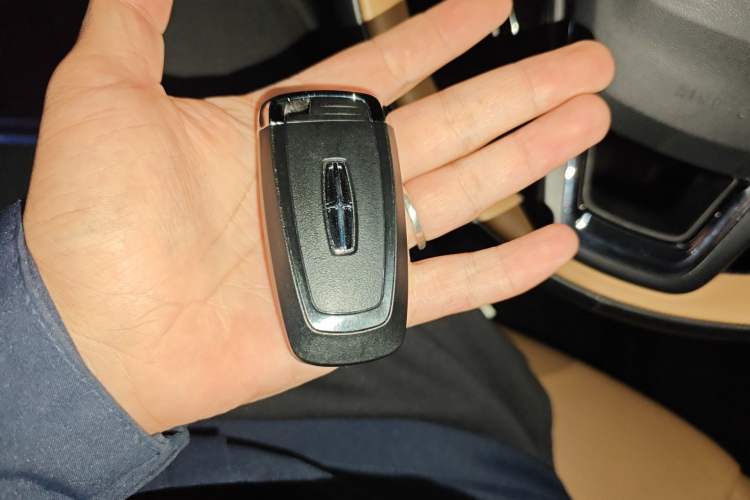 Used Lincoln Corsair 2022 2.0T Two-Wheel Drive Deluxe Edition