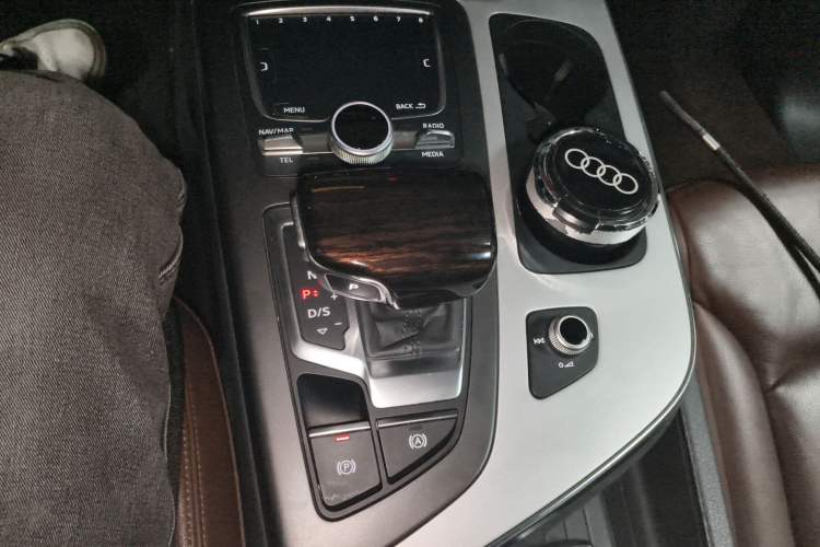 Used Audi Q7 2019 45 TFSI Comfort Model