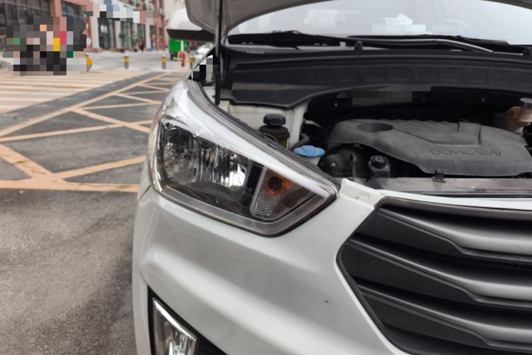 Used Hyundai ix25 2015 1.6L Automatic Two-Wheel Drive Fashionable GS Model Right Front Headlight