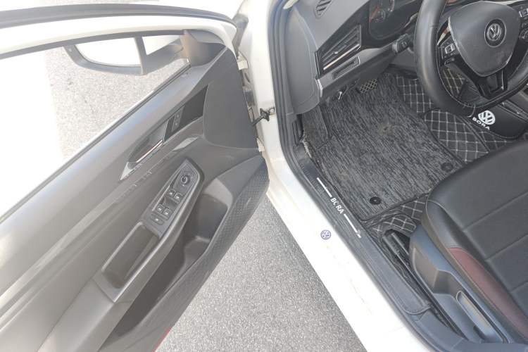 Used Volkswagen Bora 2020 1.5L Automatic Comfort Model Driver Seat