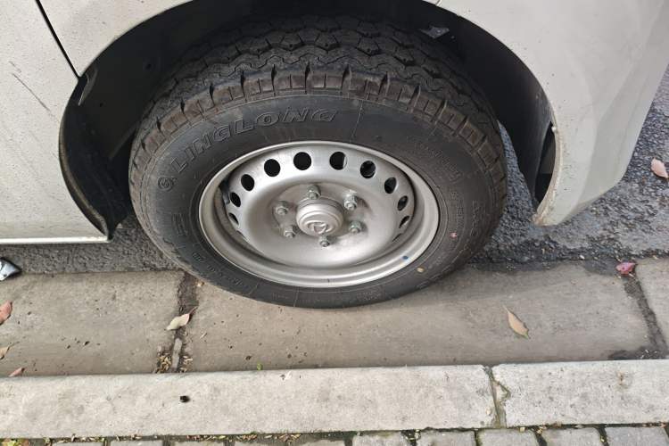 Used CHANGAN KUAYUE Starlight EV  Right Front Wheel Hub