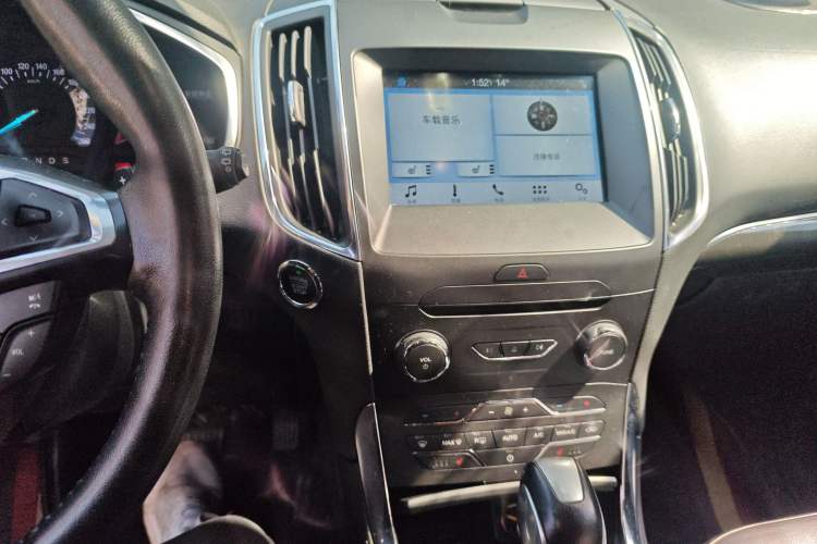 Used Ford Edge 2018 EcoBoost 245 Two-Wheel-Drive Titanium 7-Seater China V Standard
