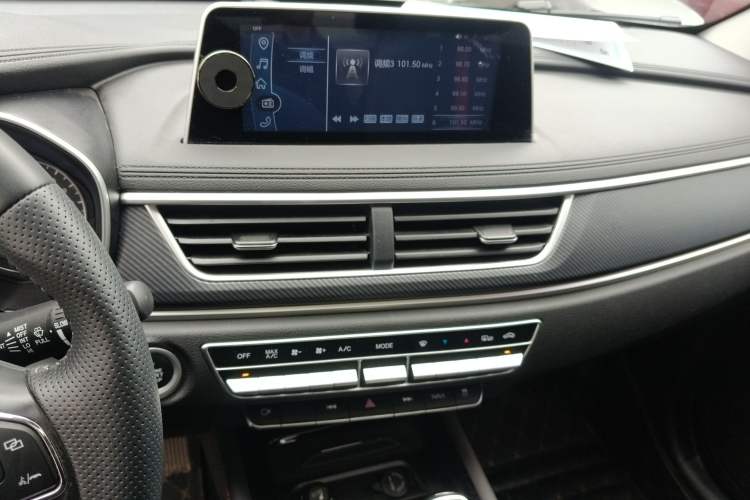 Used Dongfeng Fengon 580 2021 ☆ Star Edition 1.5T Automatic Luxury Version Audio And AC Panel