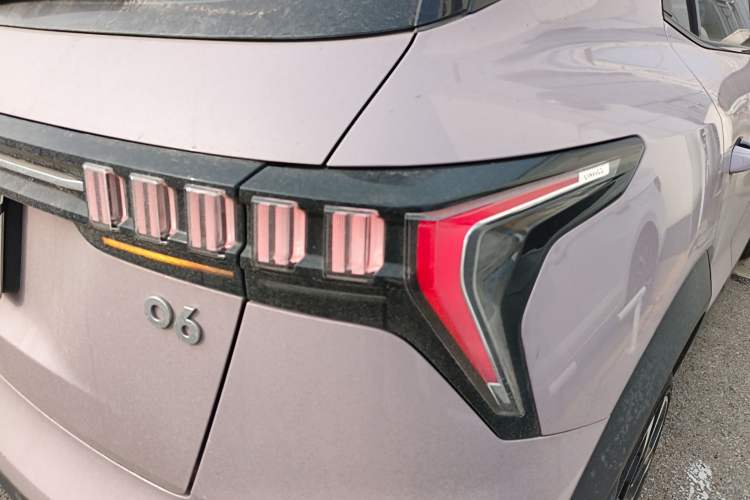 Used Lynk & Co 06 2021 1.5T Shero Pink Special Edition