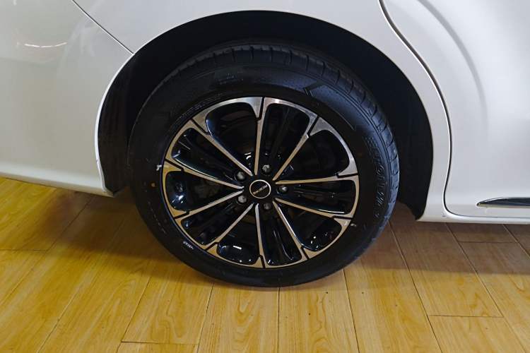 Used Roewe iMAX8 2021 400TGI Supreme Series Lu Zun Edition