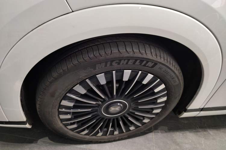 Used XPeng X9 2025 740 Ultra-Long Range Max
